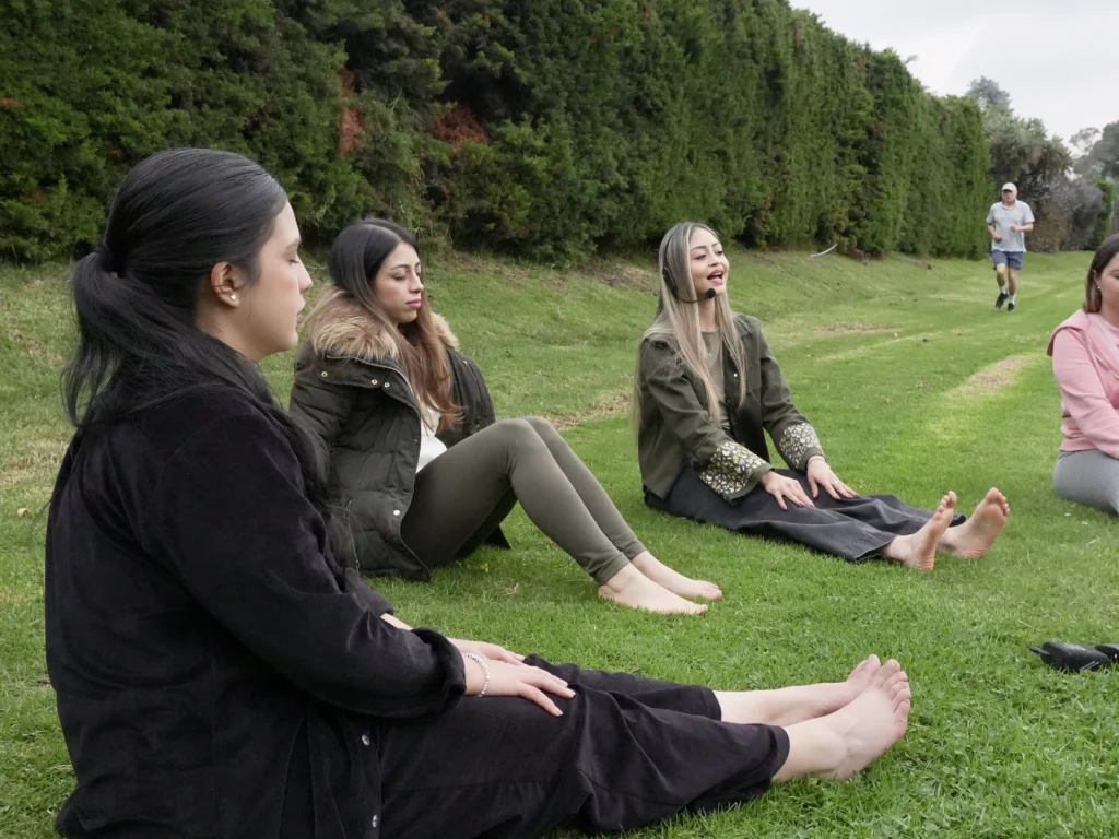 Sesion de grounding en la naturaleza